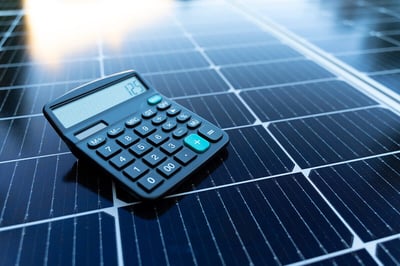 arrete-tarifaire-photovoltaique-panneaux-solaires-calculatrice