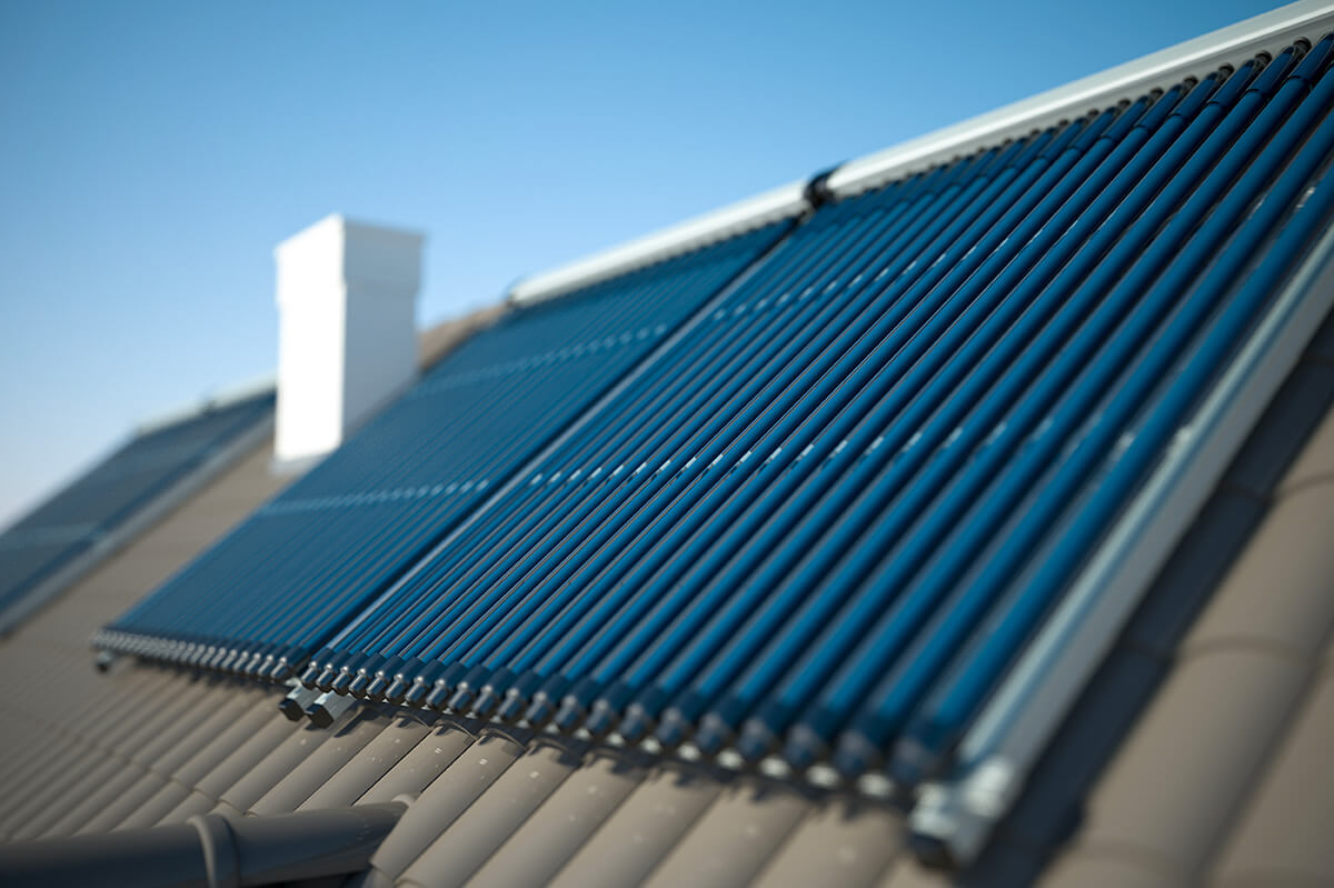 Panneaux solaires pour la production d’eau chaude : le guide